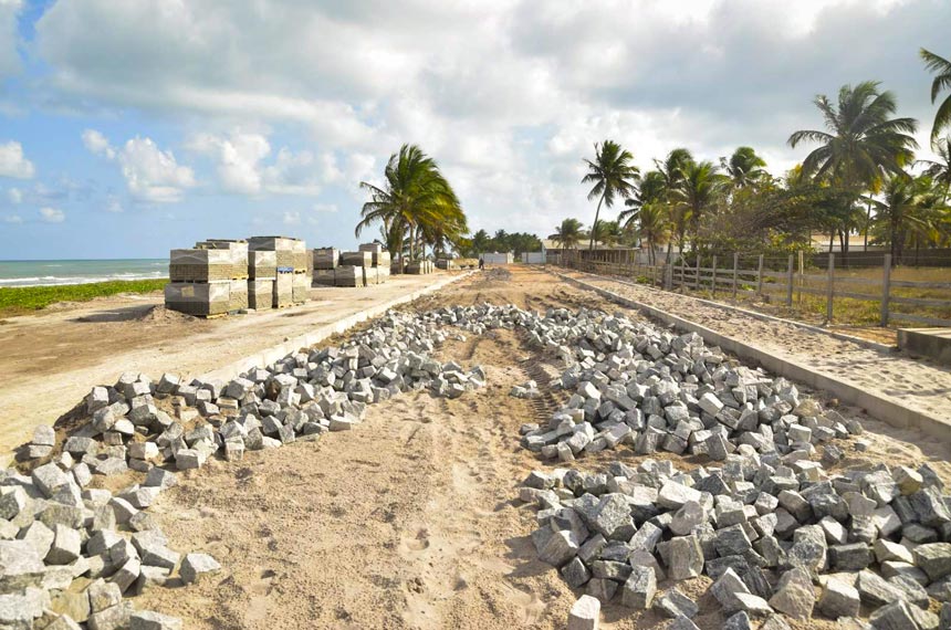 Revitalização da orla de Coruripe (AL): ação executada pela prefeitura graças a verbas de emenda parlamentar
